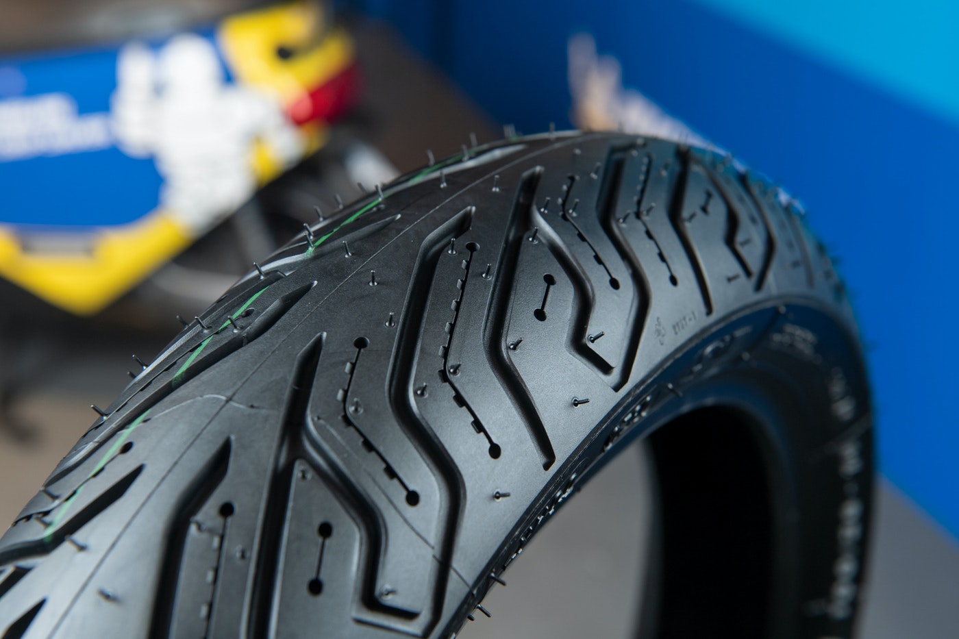 台南機車行預約換輪胎